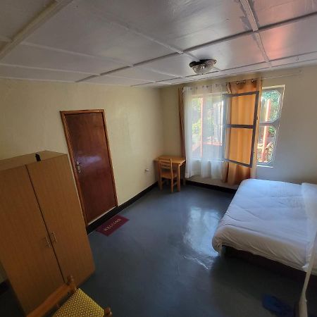 Maddy'S Kitchen And Accomodation Gisenyi Exteriér fotografie